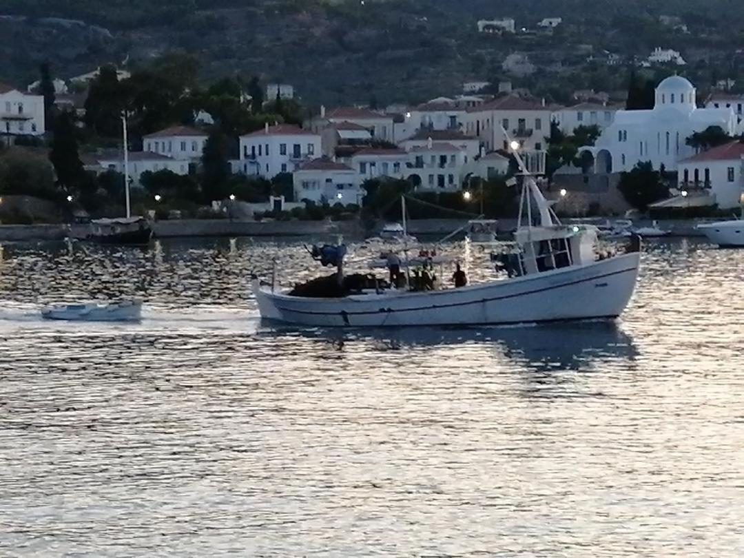 Sunblaze Studios1 Spetses Kültér fotó